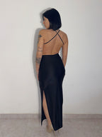 Abito lungo con scollo spalle
